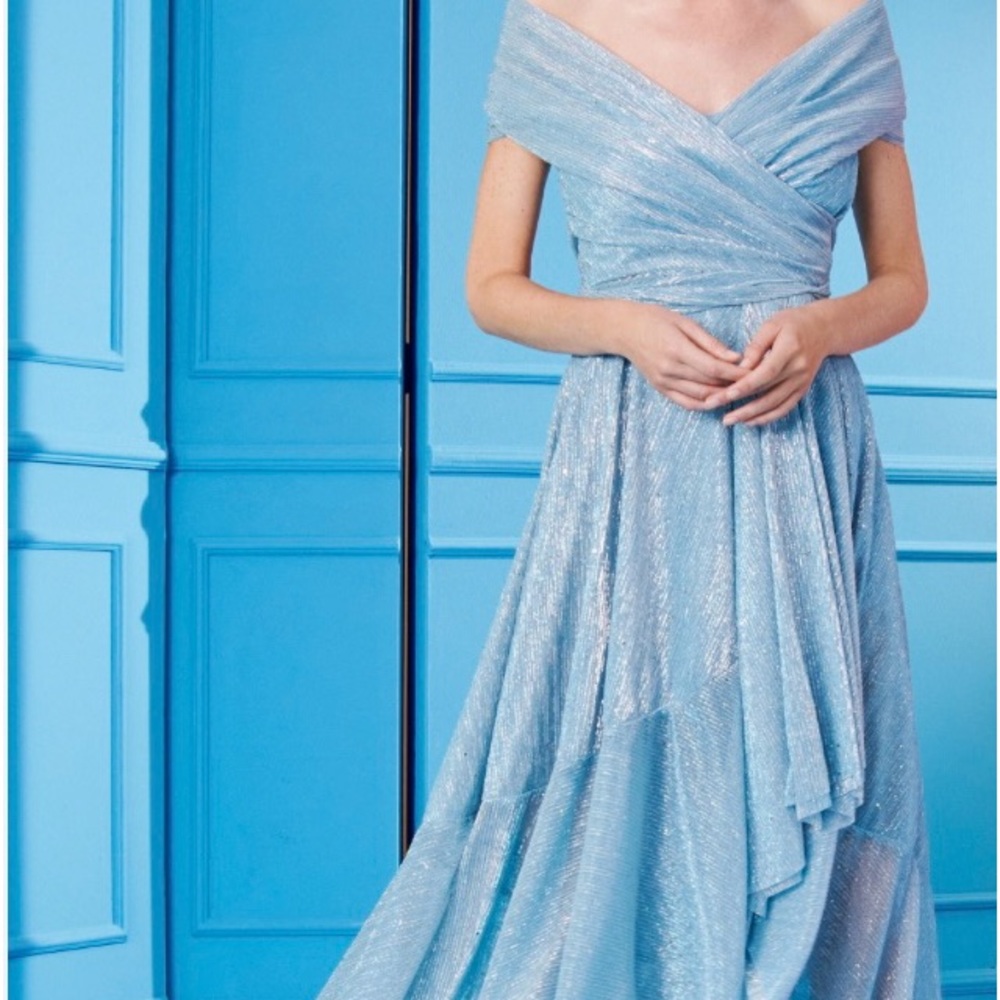 Talbotrunhof evening dress in a beautiful blue